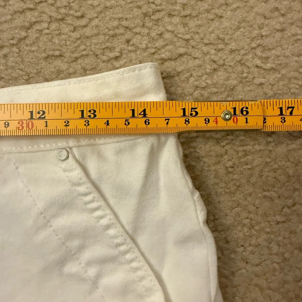 A loves A white cotton mini skirt. Size 28.